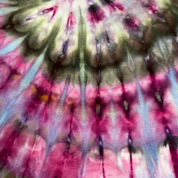 Hand dyed women stretchy form fit v neck t shirts - Picture 3 of 3